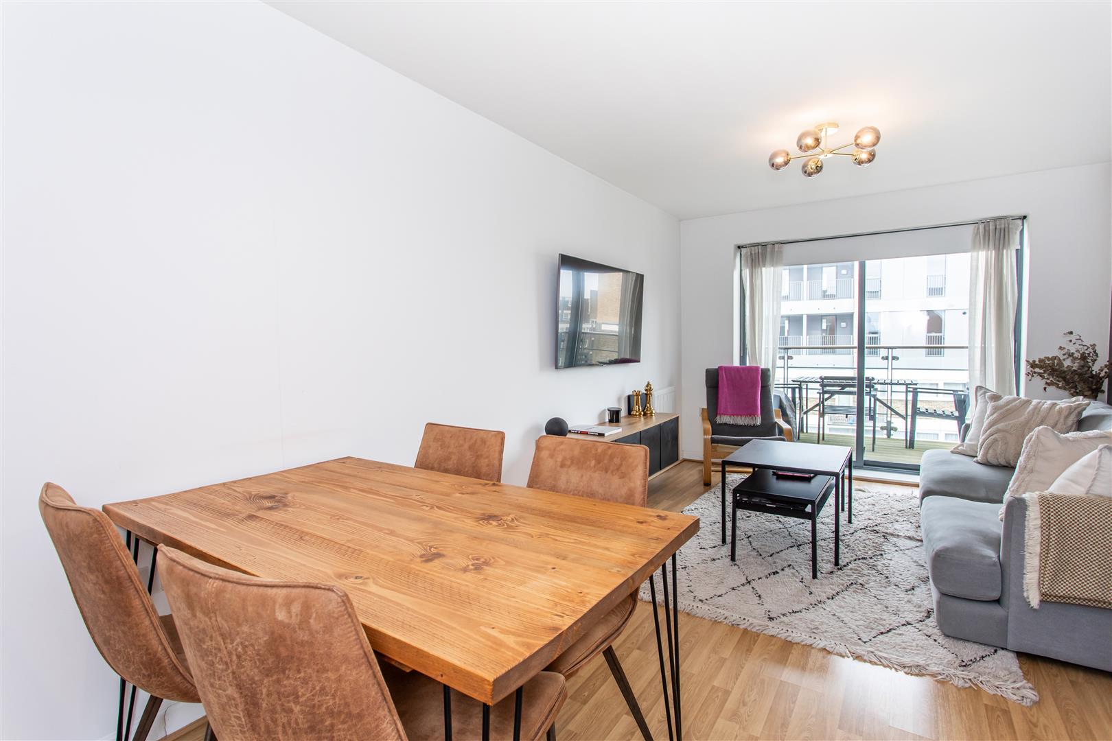1 bed property in Heath Place, Mile End